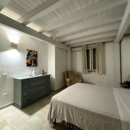 La Casetta Di Nino E Imma 카발리노 디 레체