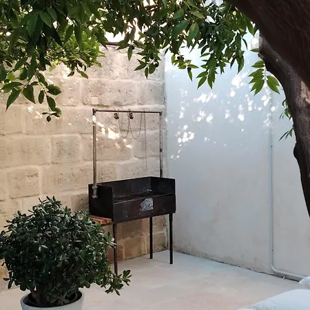 La Casetta Di Nino E Imma 카발리노 디 레체